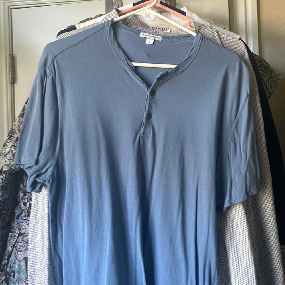 Mens. James perse. No stains or holes